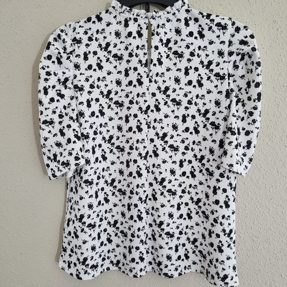 Melloday Women's blouse white and black floral printed Size M - Picture 3 of 6